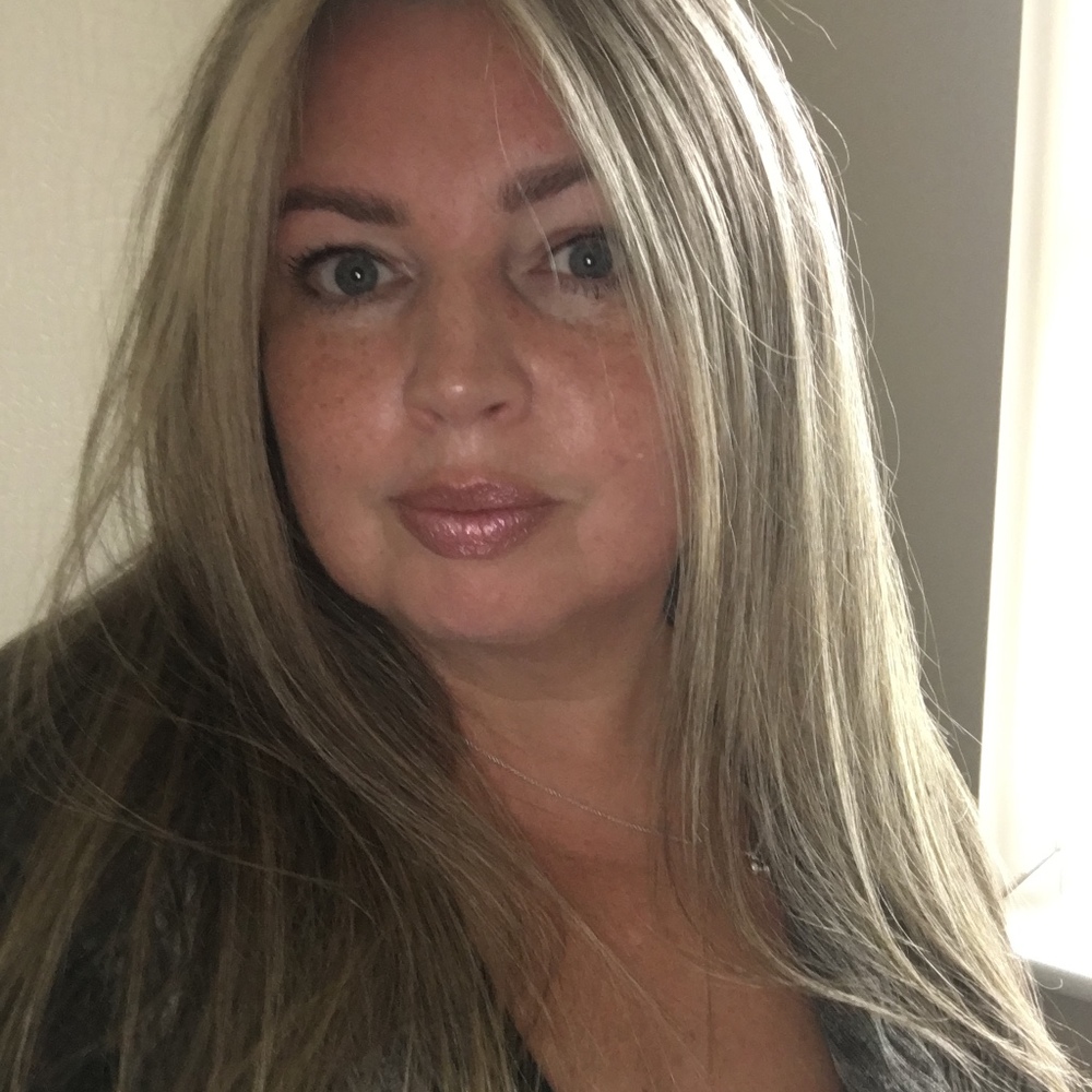 Meet your Posher, Sharon